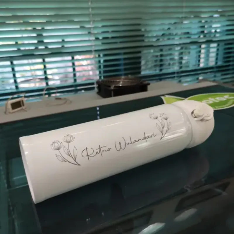 Niagara Tumbler with White Button